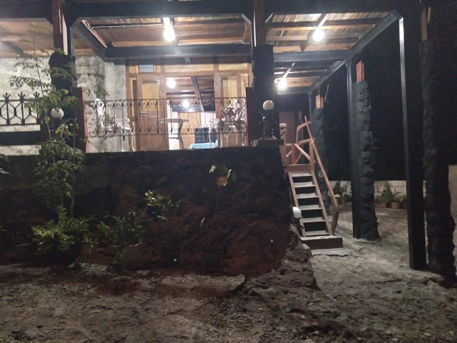 Omah Singo Stay & Resto Yogyakarta Bantul Dış mekan fotoğraf